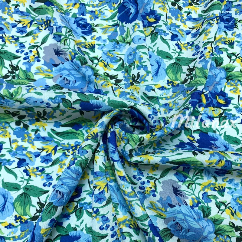 Tkanina wiskozowa niebieskie kwiaty