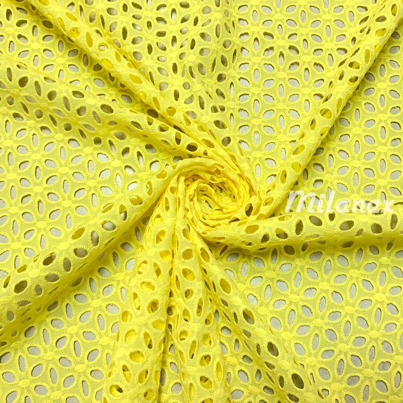 Batyst haftowany ażurowy w kwiaty zółty
