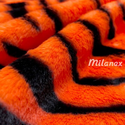 futro krótki włos tygrysek pomarańczowy fluo