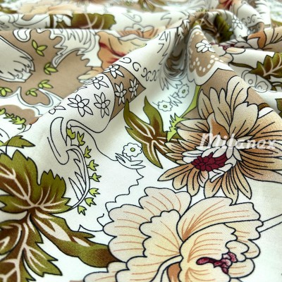 Tkanina wiskozowa kompozycja beżowych i szkicowanych kwiatów