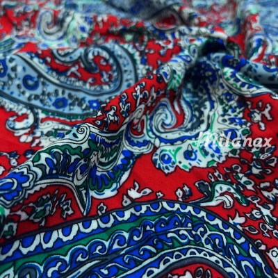 Tkanina wiskozowa turecki paisley niebieski na czerwonym tle