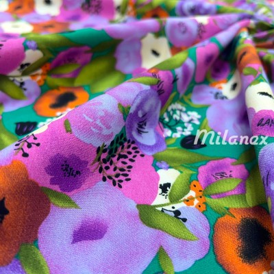 Tkanina wiskozowa kolorowe kwiaty petunia