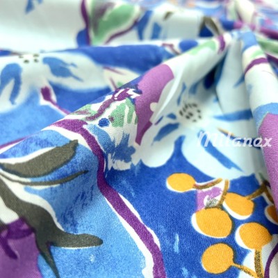 Tkanina wiskozowa malowane  fioletowe i niebieskie kwiaty
