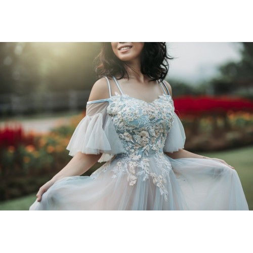 Koronki w modzie plażowej – elegancja i lekkość